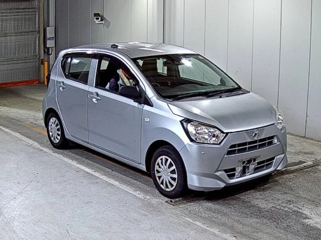 Daihatsu Mira e:S LA350S 2021